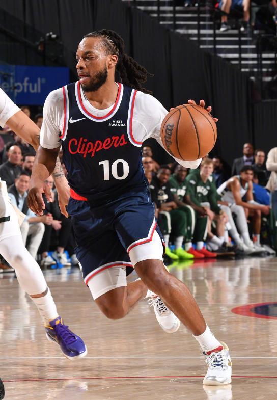 快船双核爆发大胜雄鹿 字母哥离队传闻再起