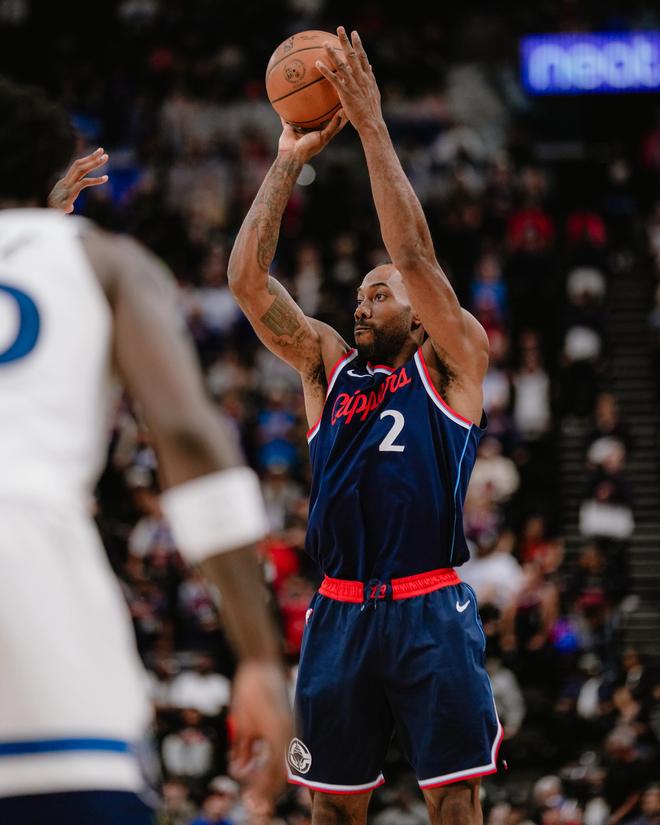 湖人季后赛席位争夺战升级 三核驱动能否突破上