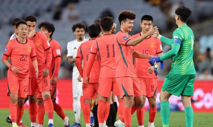 谢文能伤愈回归助国足迎战喀麦隆 战术调整或成